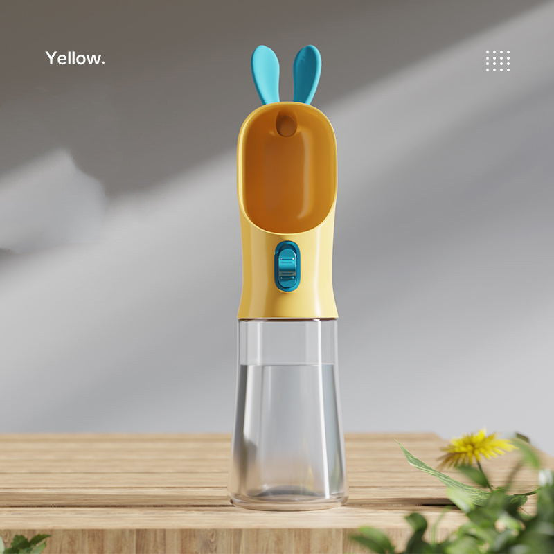 Travel Buddy: Pet Water Bottle for Cats & Dogs